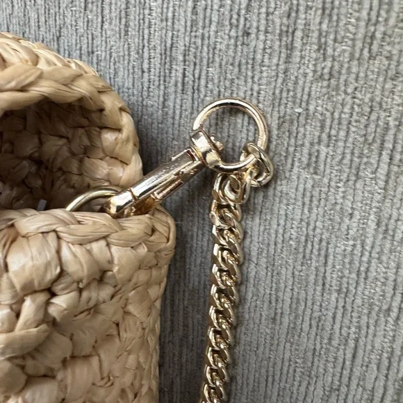 Woven straw shoulder strap purse - Picture 6 of 9